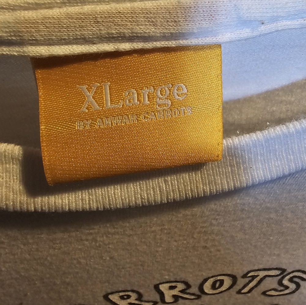 Carrots tee - Picture 3 of 4